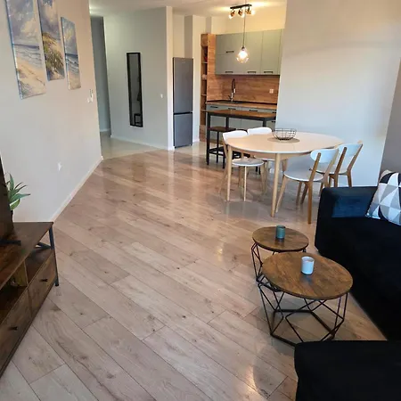 Apartment Sea Garden Luxury 2-bdrm