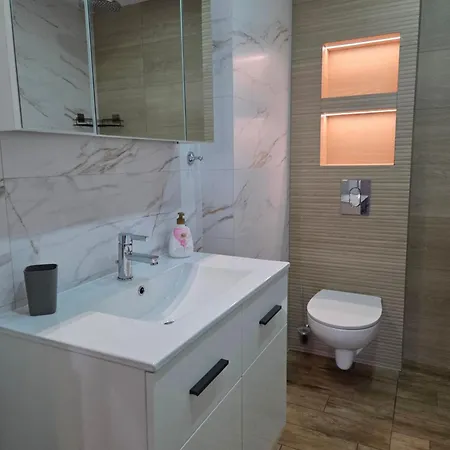 Apartment Sea Garden Luxury 2-bdrm